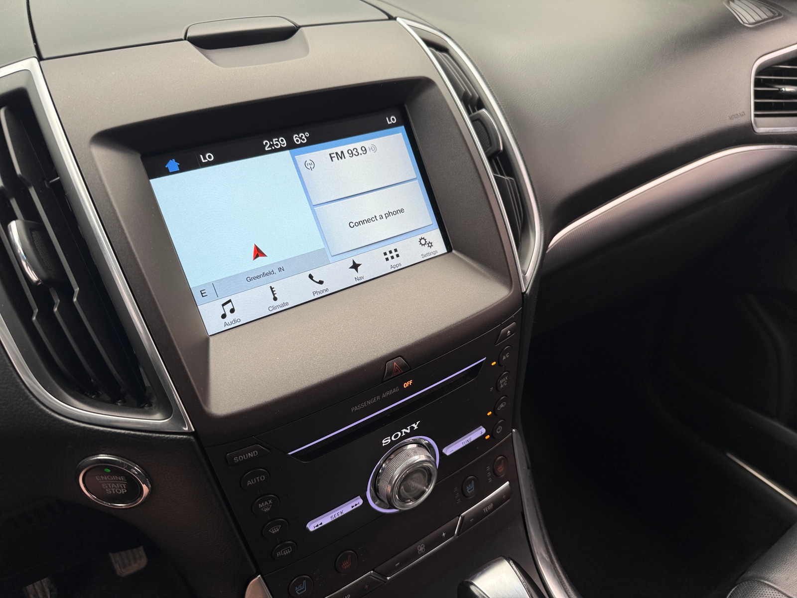 Thumbnail: 2017 Ford Edge - 3