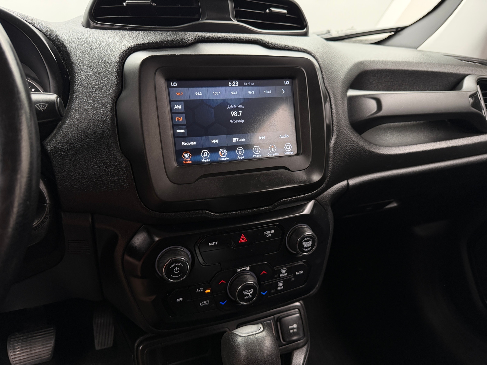 Thumbnail: 2020 Jeep Renegade - 4