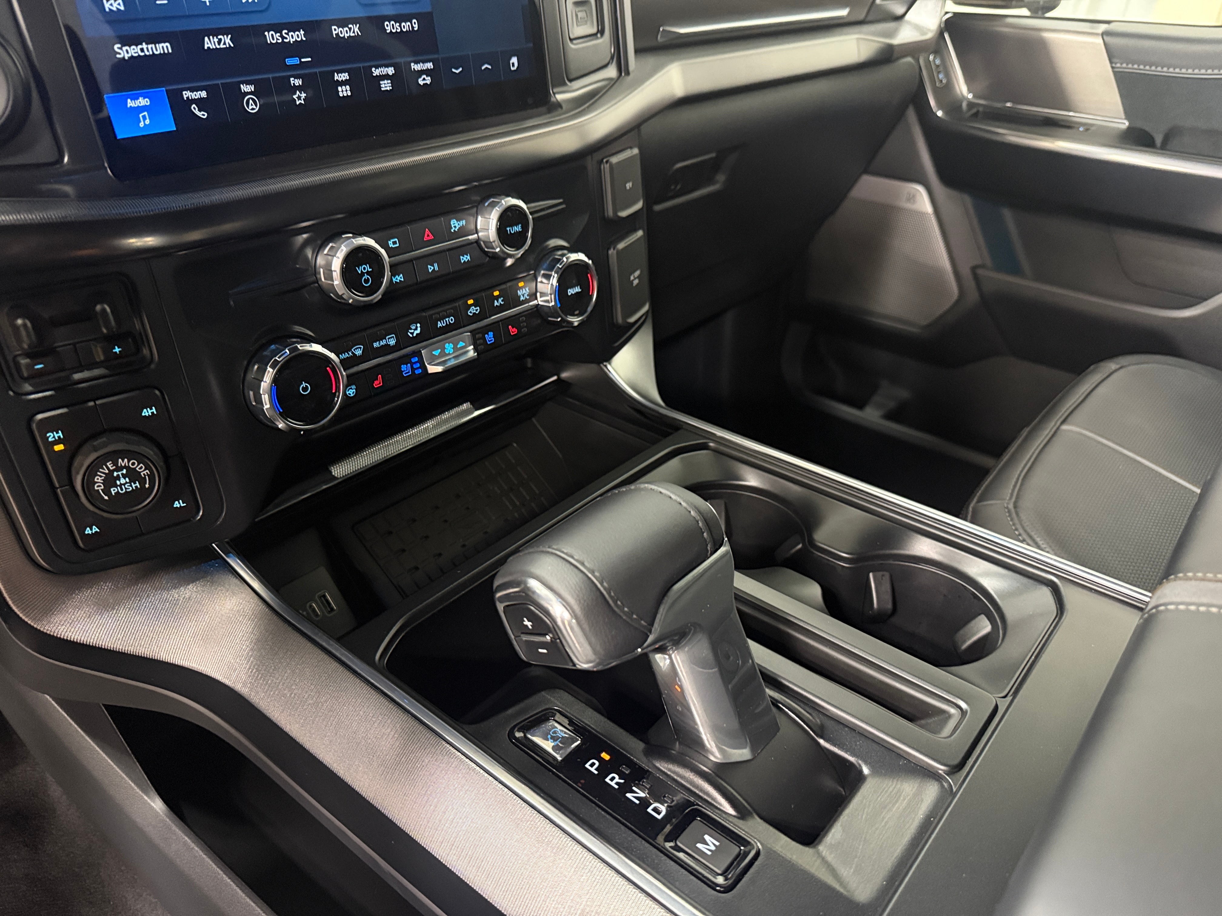 2026 Ford F-150 Platinum - Photo 8
