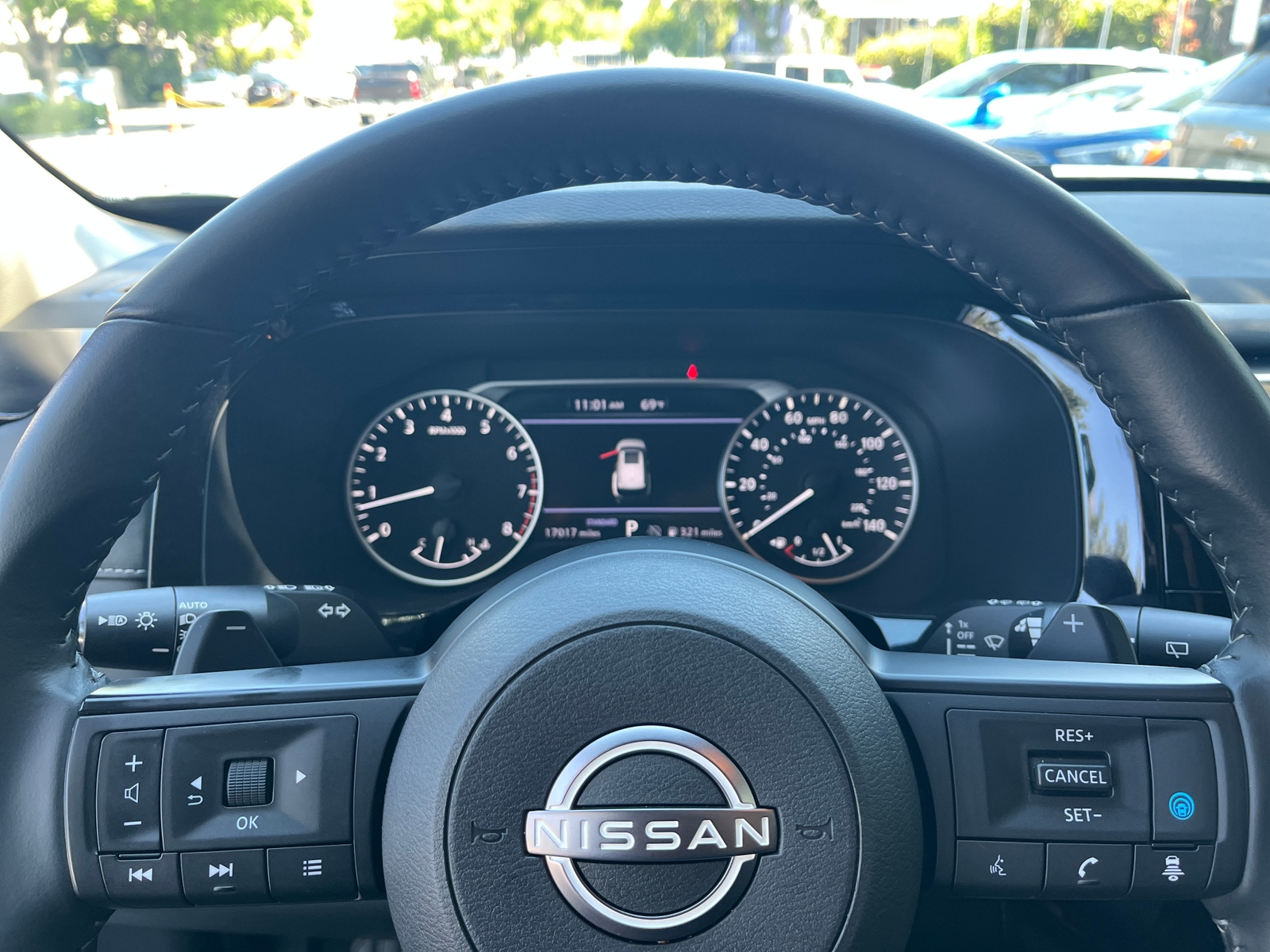 Thumbnail: 2025 Nissan Pathfinder - 5