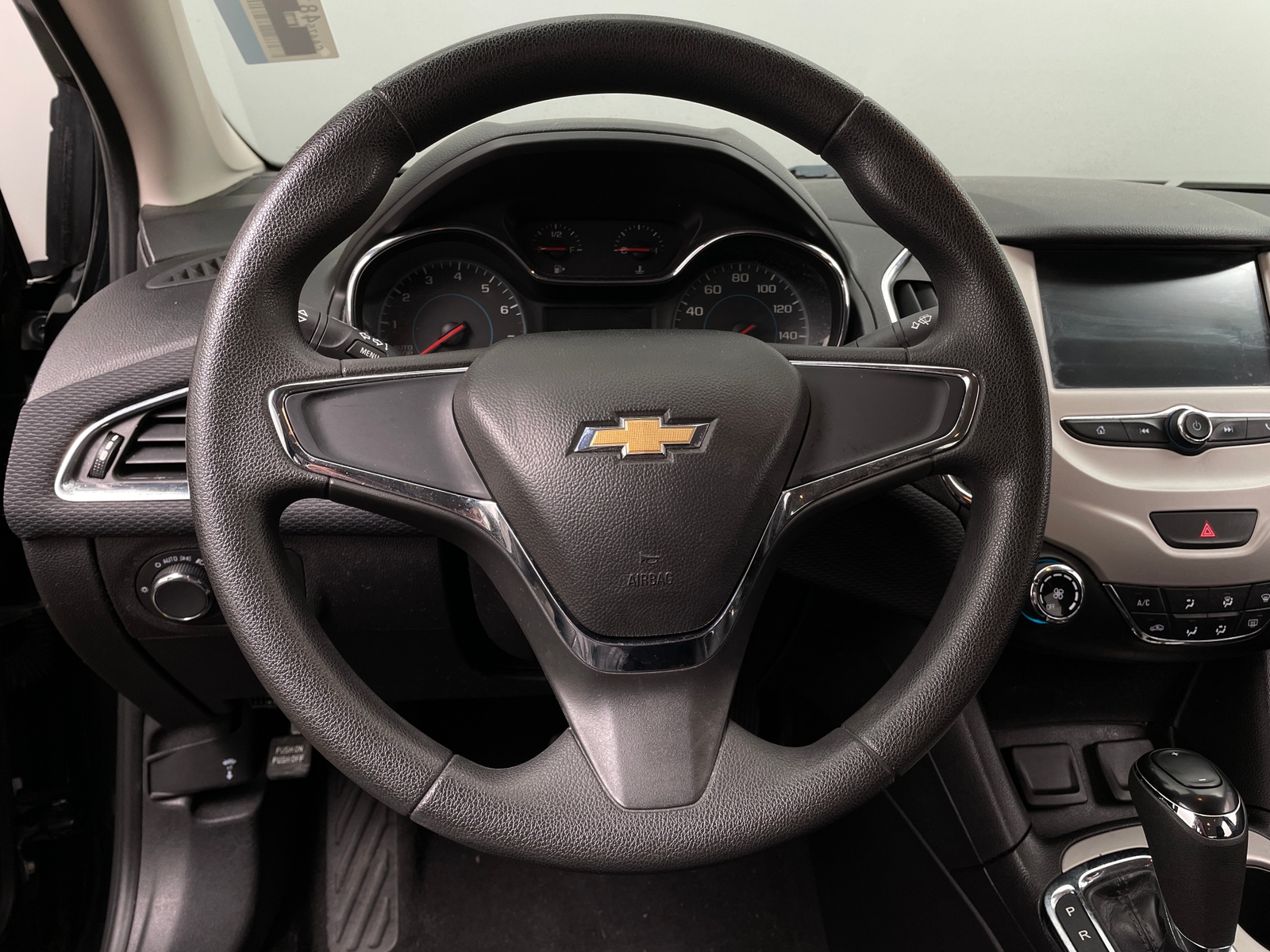 Thumbnail: 2017 Chevrolet Cruze - 5