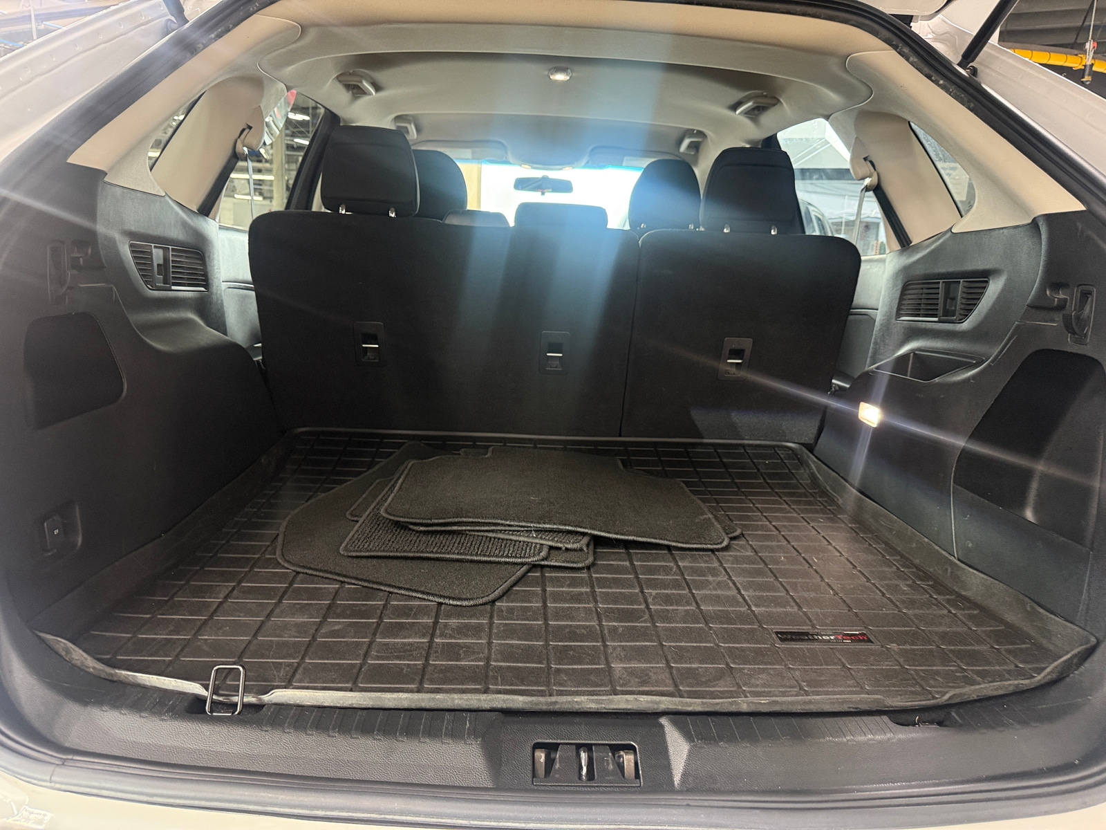 Thumbnail: 2018 Ford Edge - 7