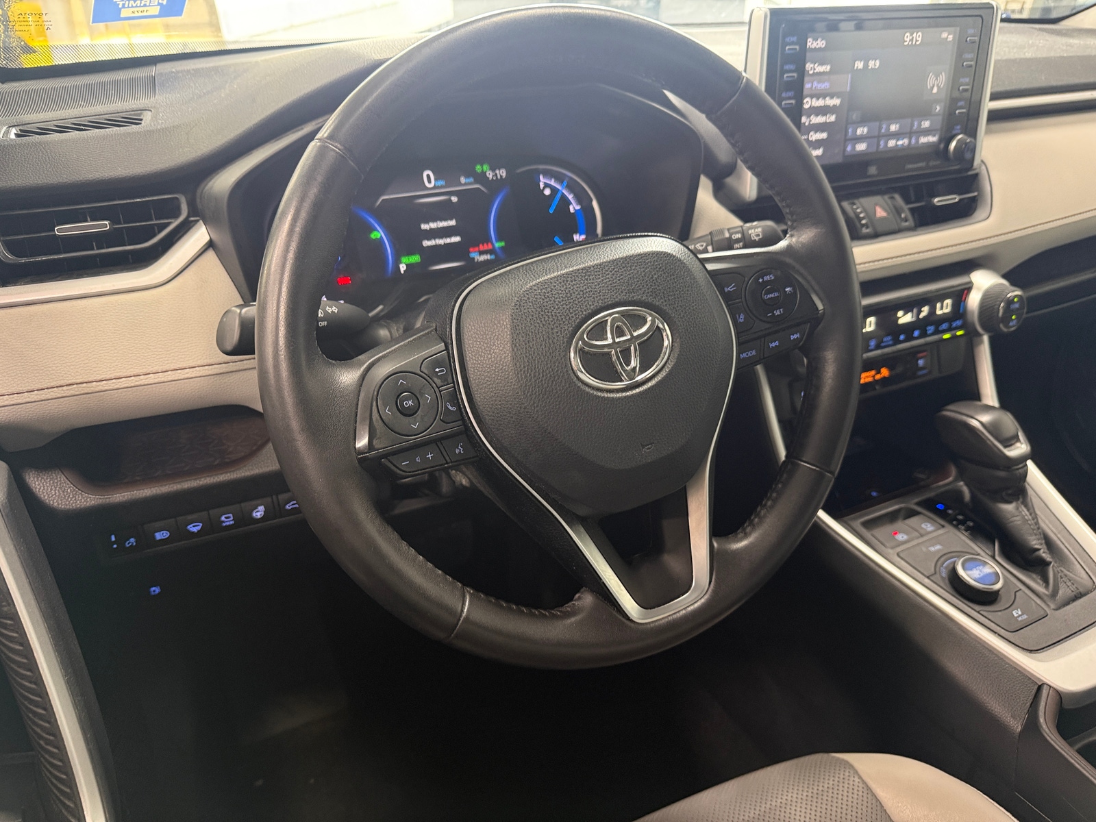 Thumbnail: 2019 Toyota RAV4 - 4
