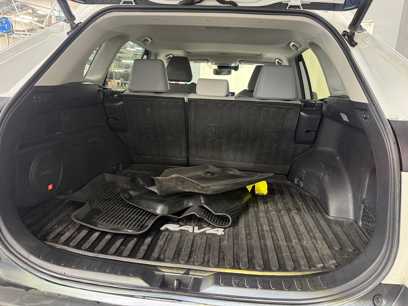 Thumbnail: 2019 Toyota RAV4 - 6