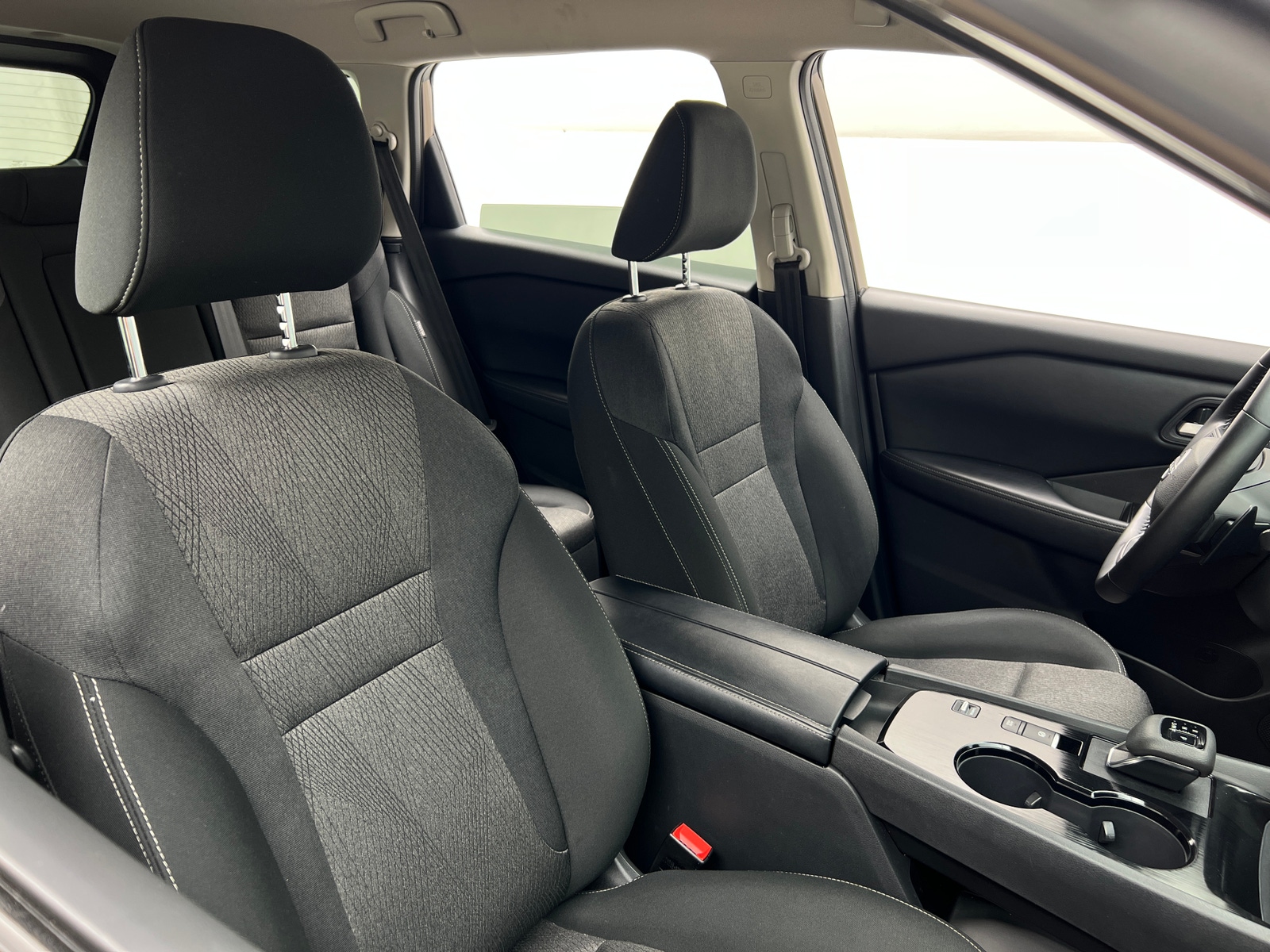 Thumbnail: 2025 Nissan Rogue - 2
