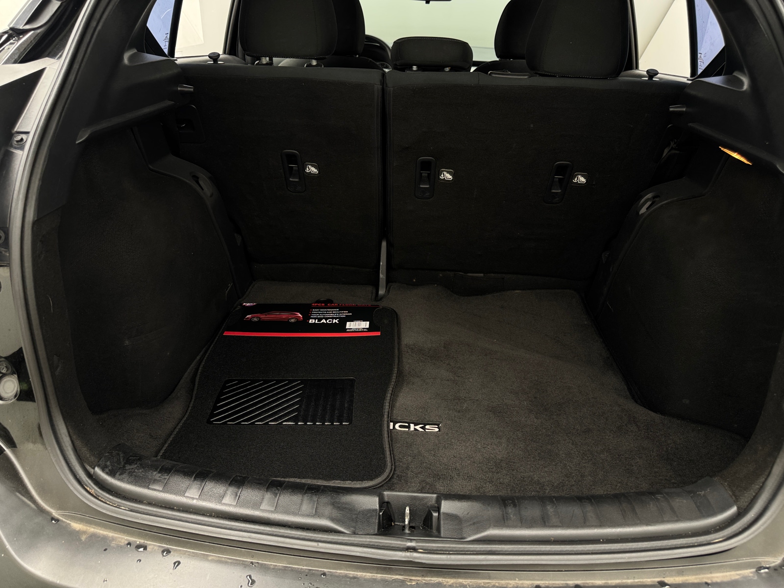 Thumbnail: 2019 Nissan Kicks - 7