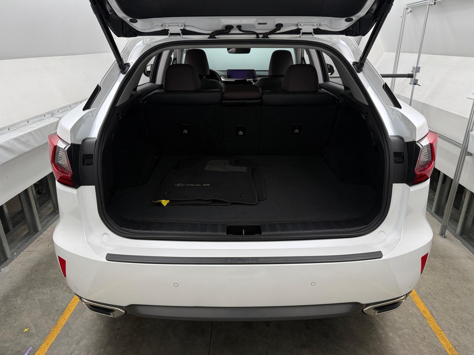 Thumbnail: 2016 Lexus RX - 7