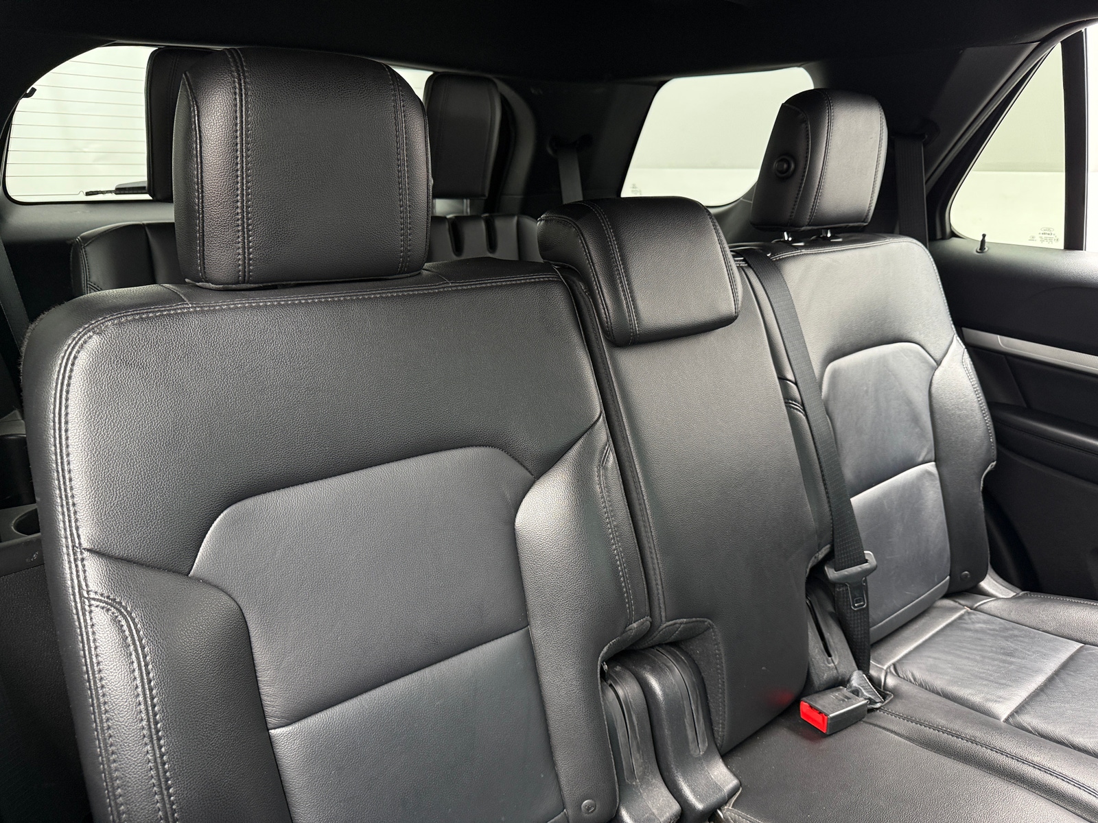 Thumbnail: 2016 Ford Explorer - 5