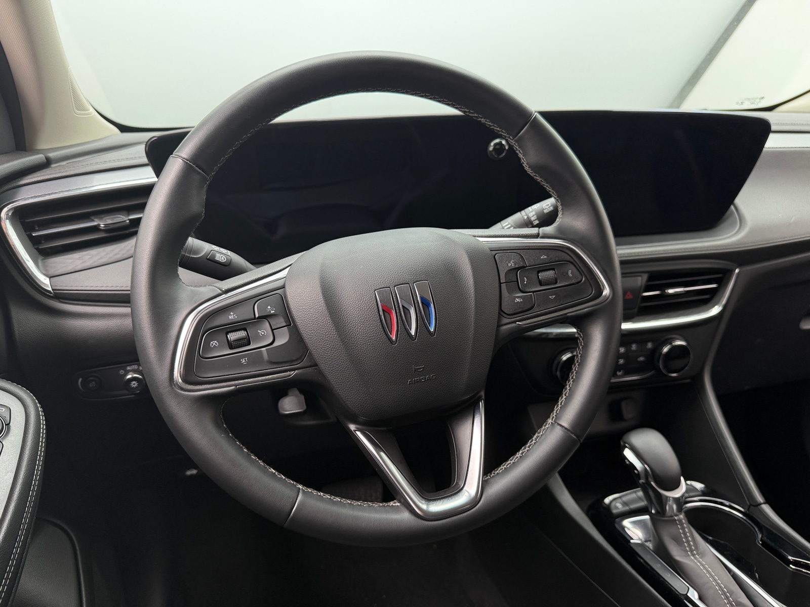 Thumbnail: 2025 Buick Encore GX - 4