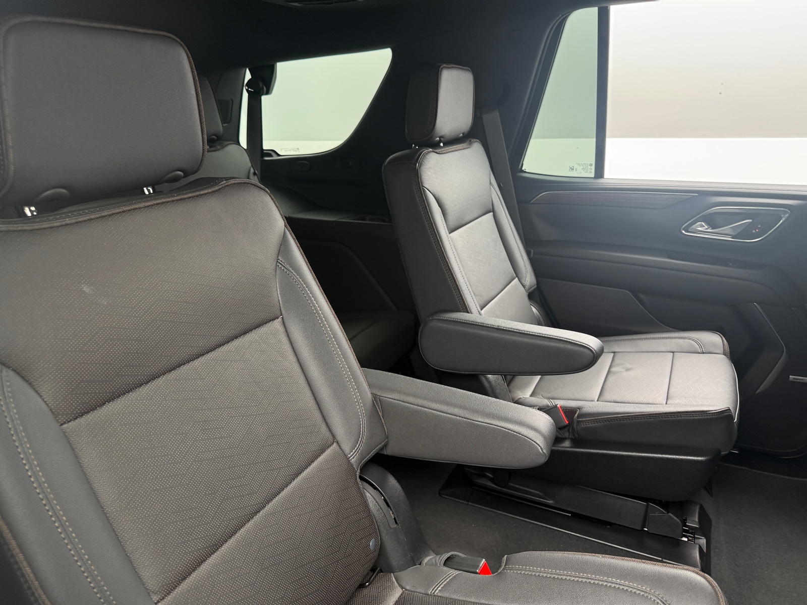 Thumbnail: 2024 Chevrolet Tahoe - 5