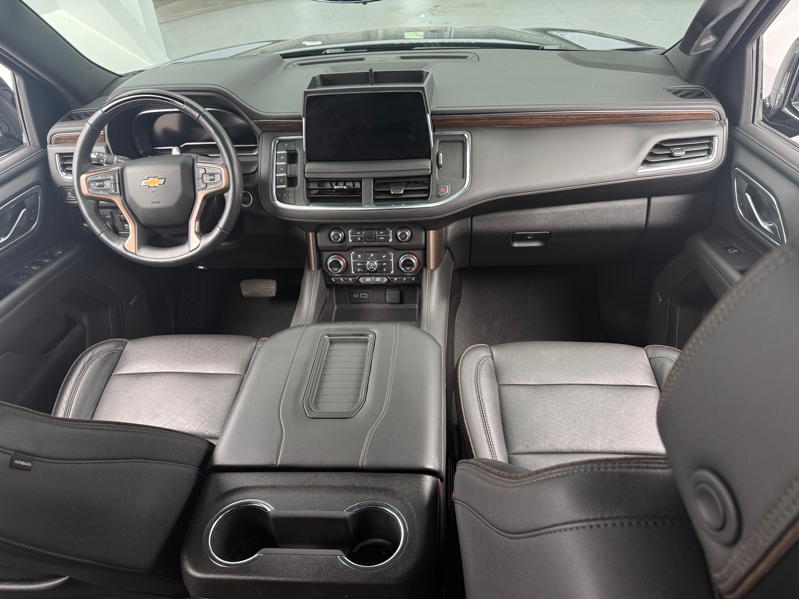 Thumbnail: 2024 Chevrolet Tahoe - 2
