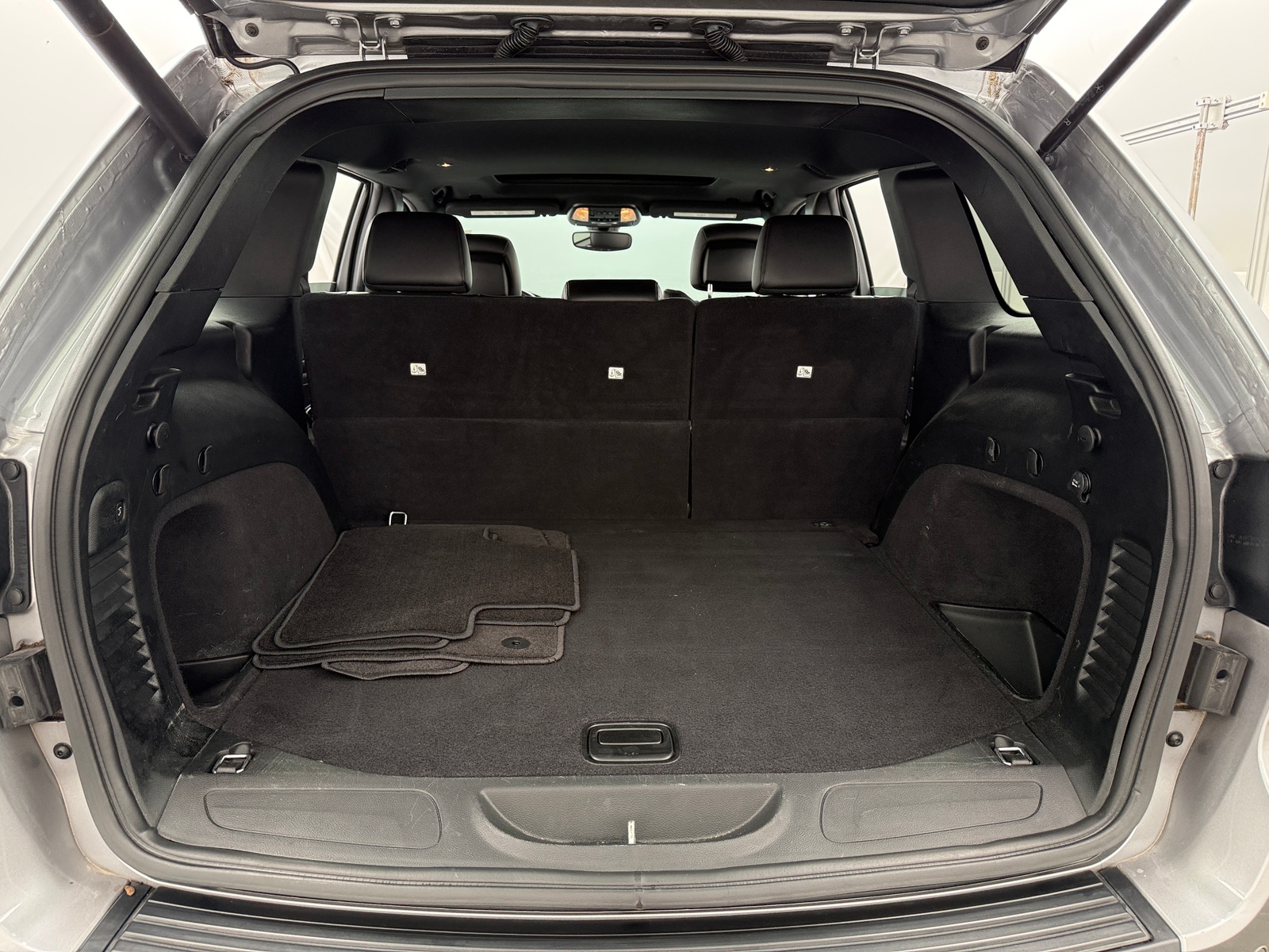 Thumbnail: 2019 Jeep Grand Cherokee - 6