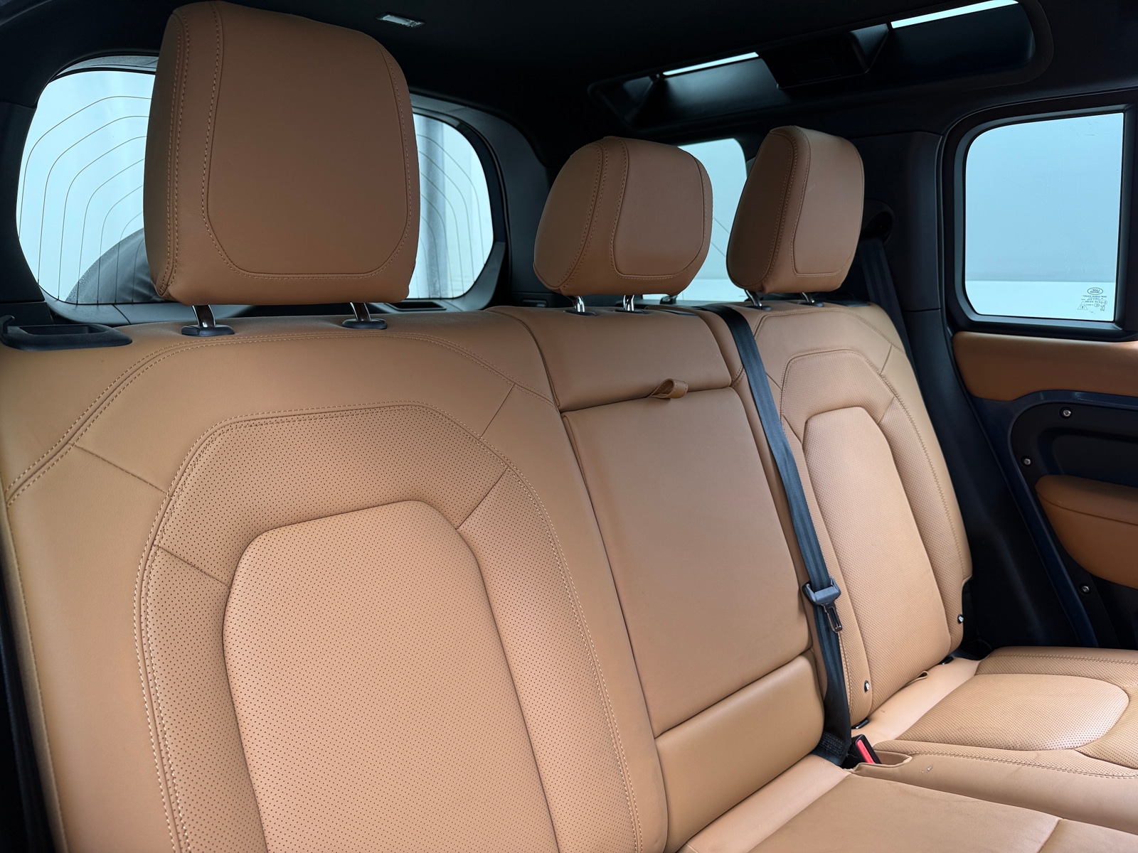 Thumbnail: 2024 Land Rover Defender - 5
