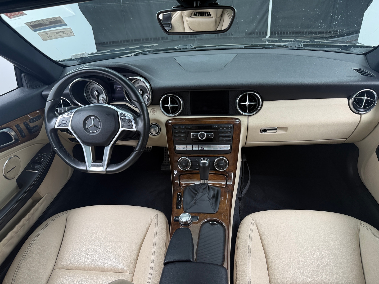 Thumbnail: 2015 Mercedes-Benz SLK - 2