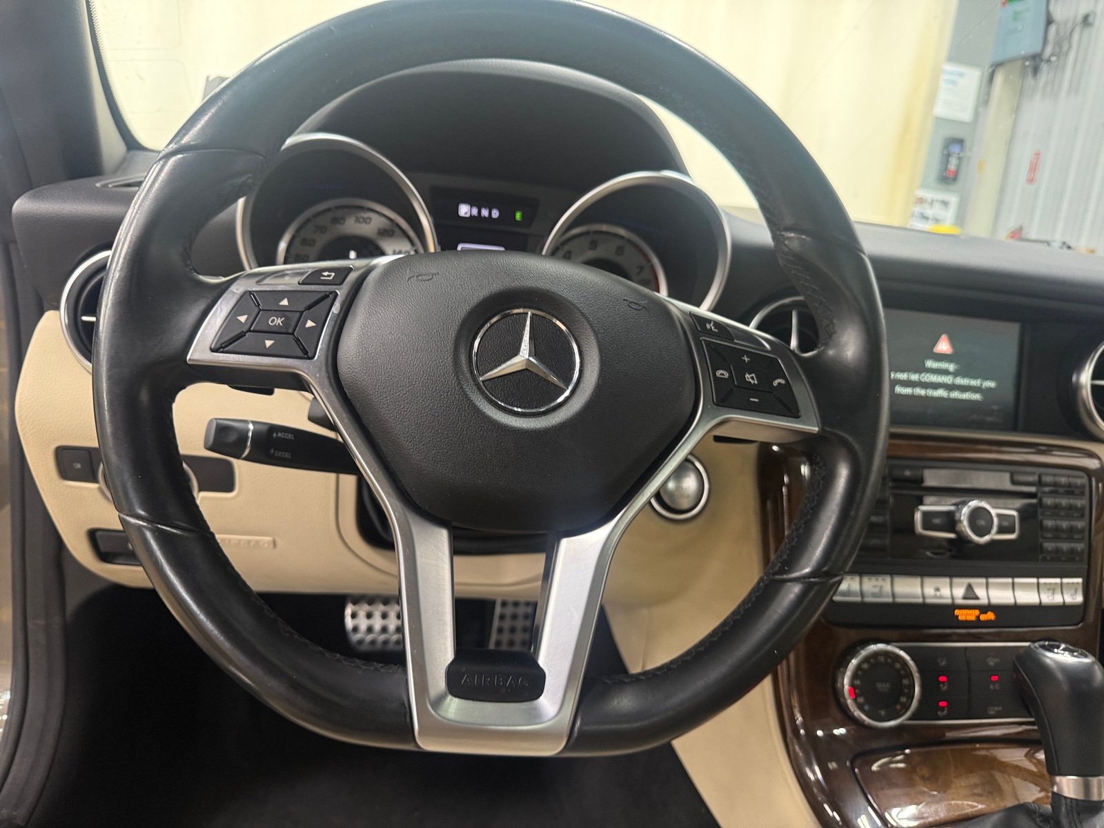 Thumbnail: 2015 Mercedes-Benz SLK - 4