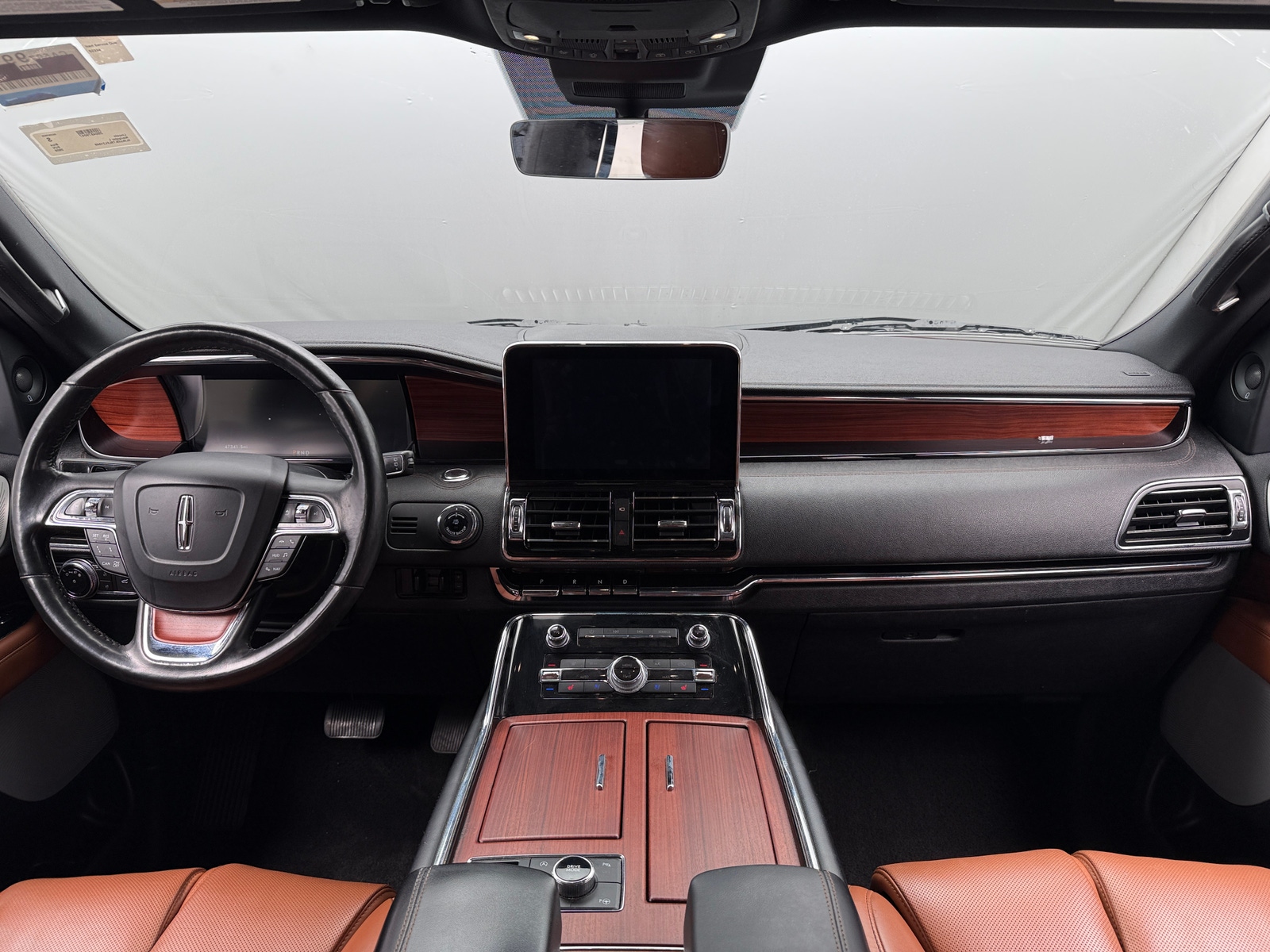 Thumbnail: 2020 Lincoln Navigator L - 2
