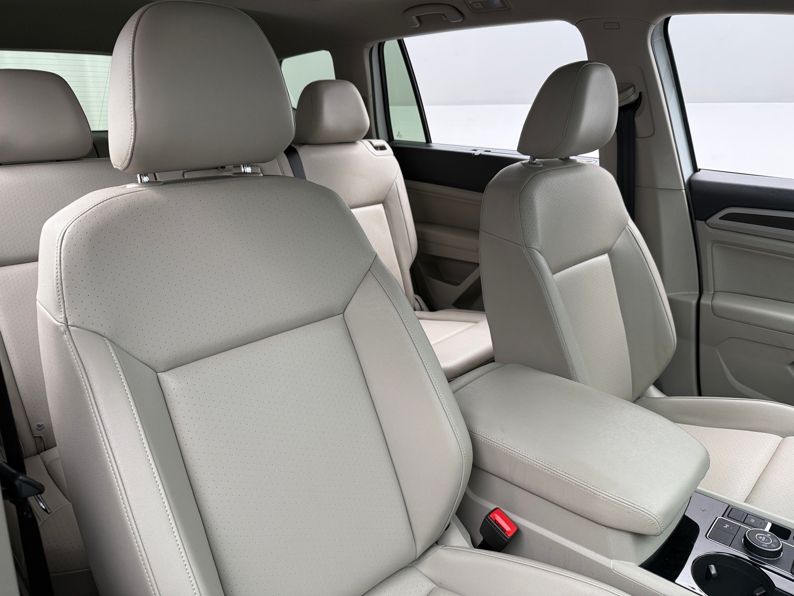 Thumbnail: 2018 Volkswagen Atlas - 2