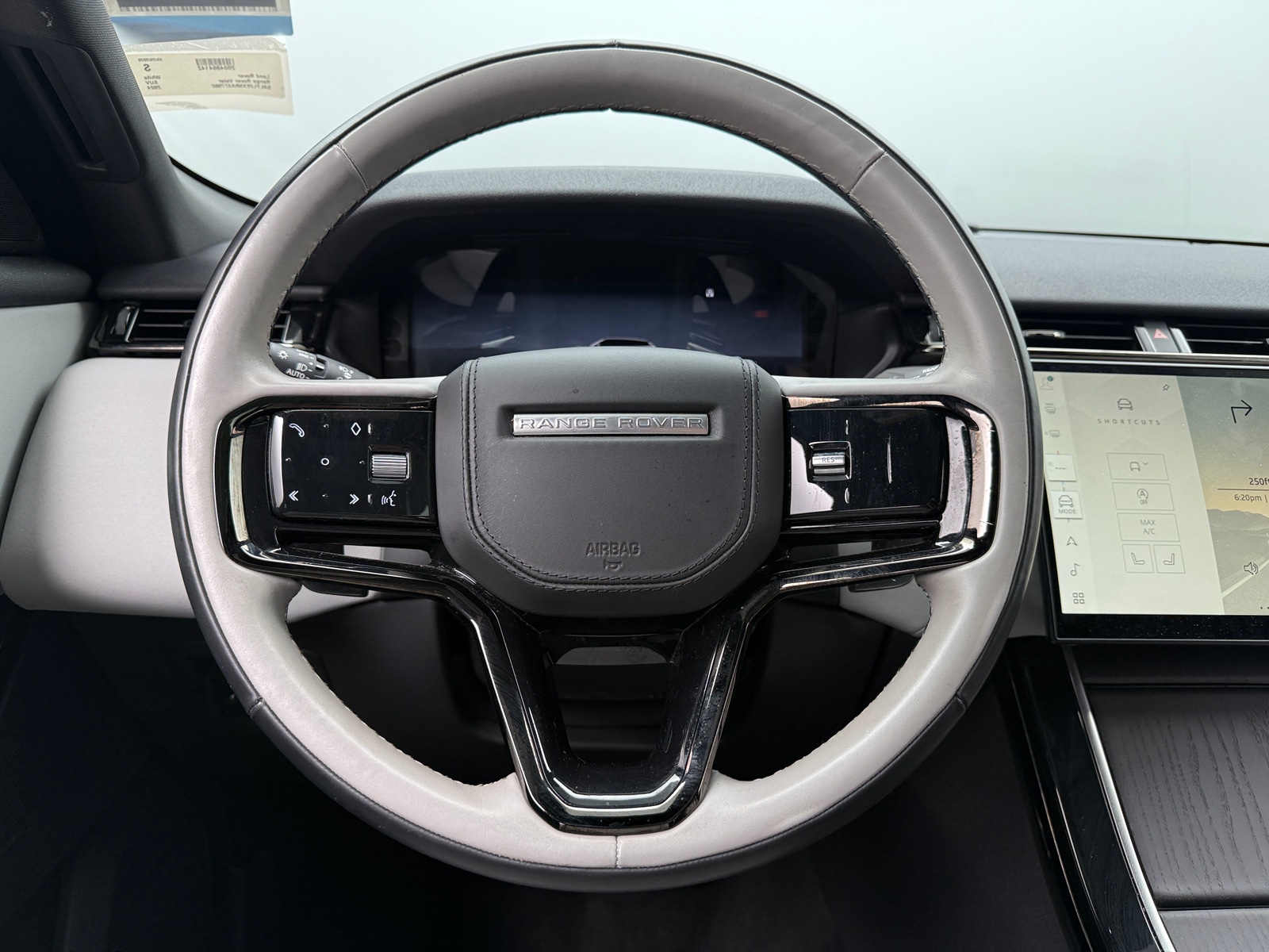 Thumbnail: 2024 Land Rover Range Rover Velar - 4