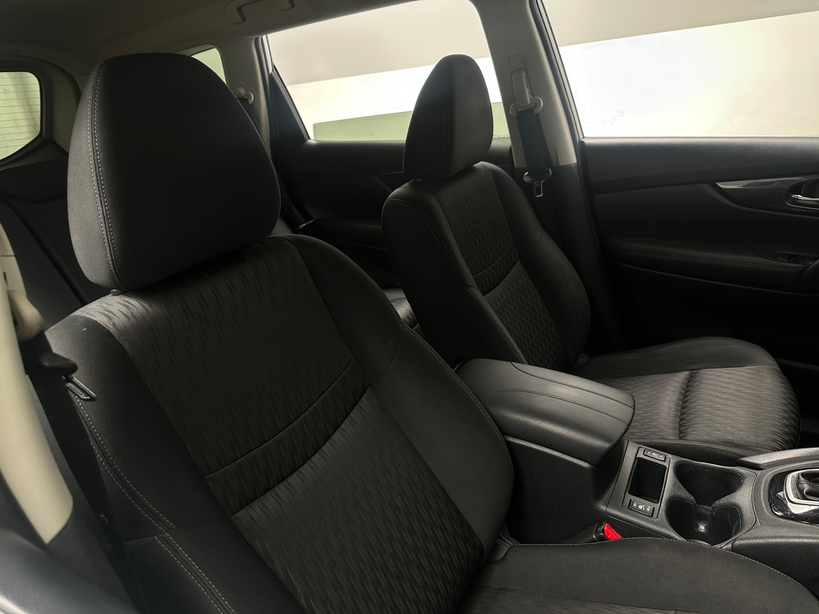 Thumbnail: 2018 Nissan Rogue - 2