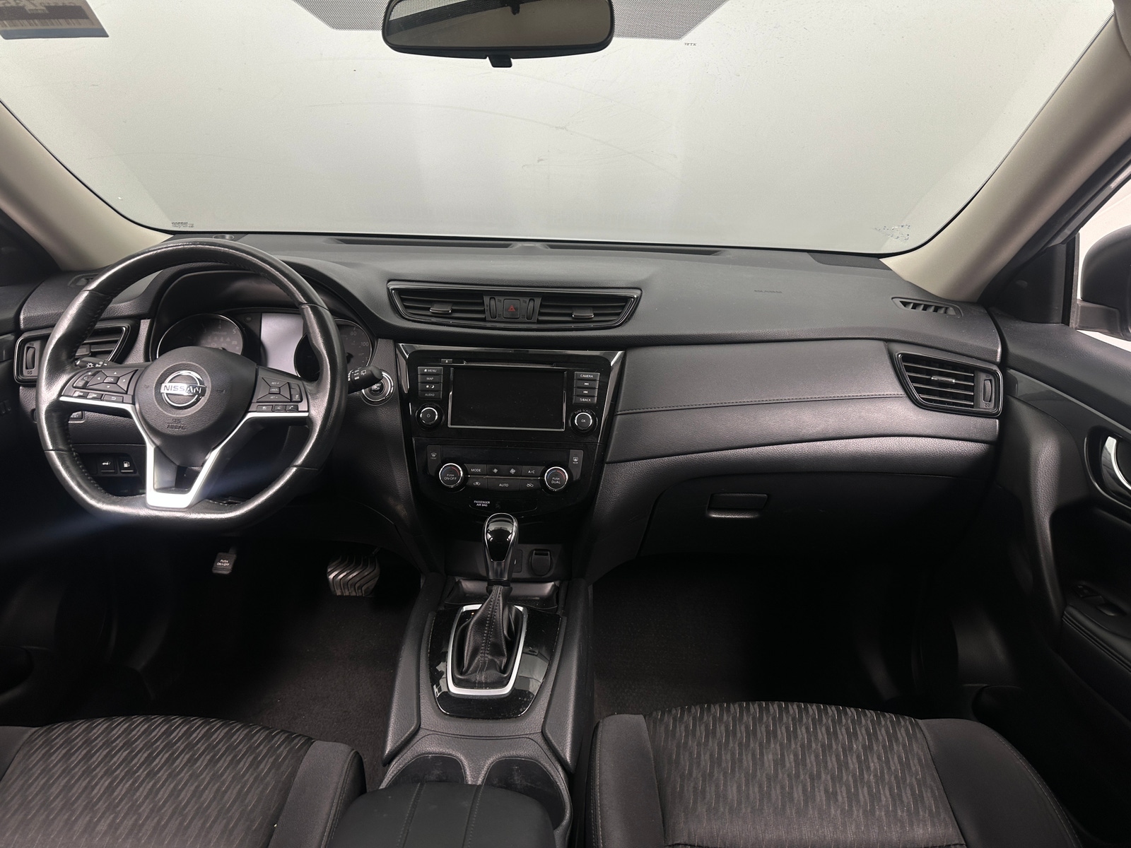Thumbnail: 2018 Nissan Rogue - 3