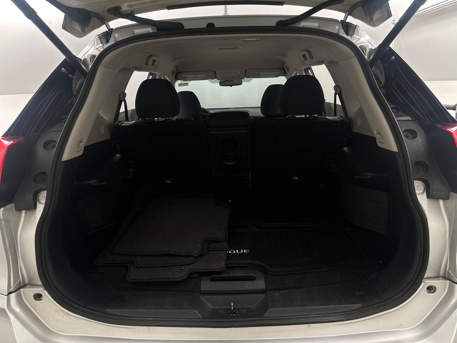 Thumbnail: 2018 Nissan Rogue - 7