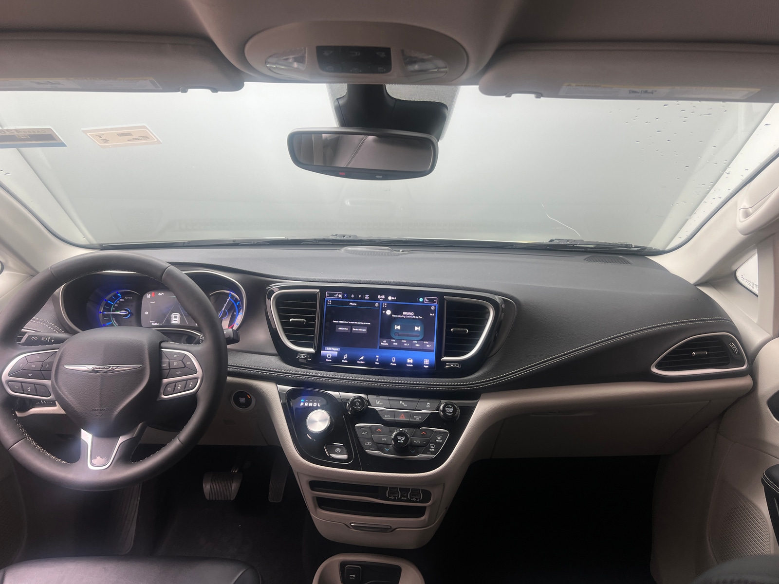 Thumbnail: 2024 Chrysler Pacifica - 2