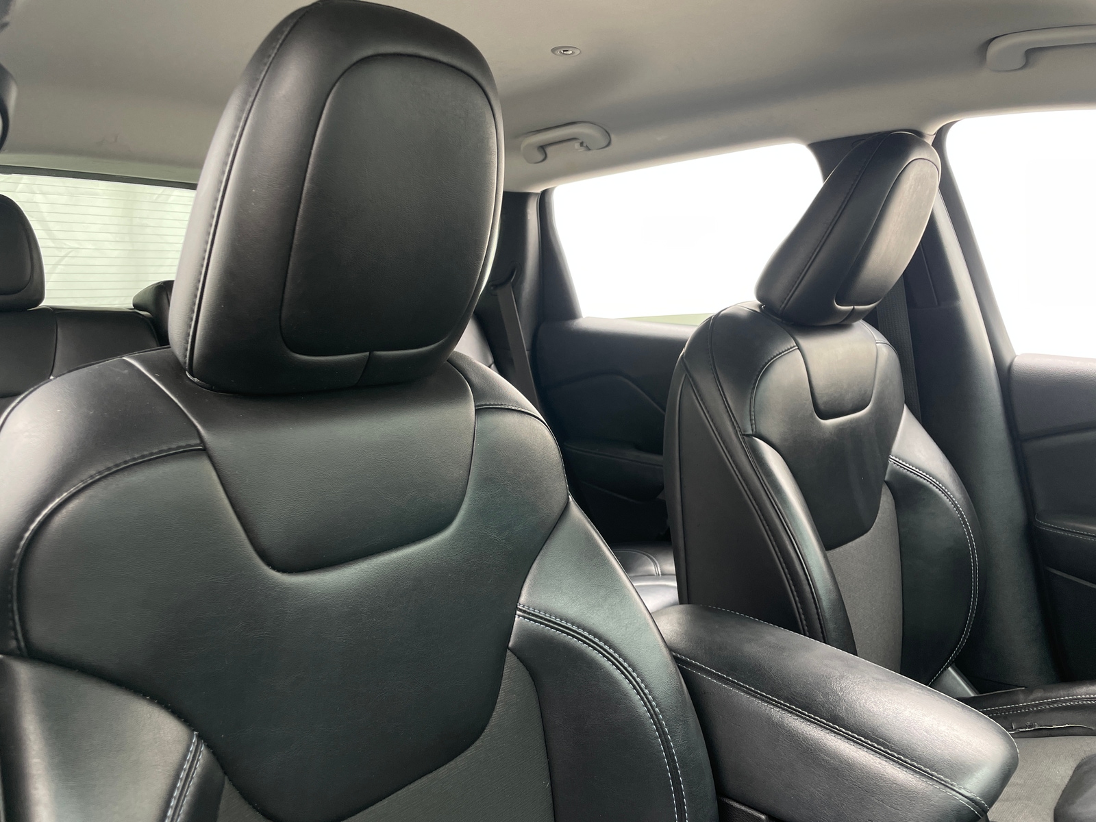 Thumbnail: 2020 Jeep Cherokee - 2