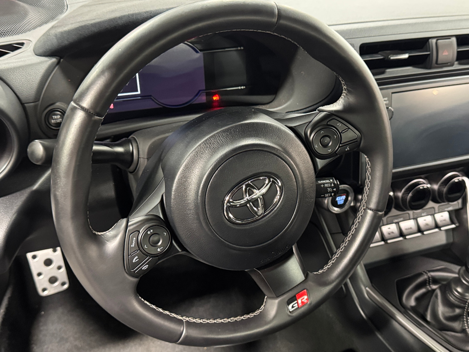 Thumbnail: 2023 Toyota GR86 - 3