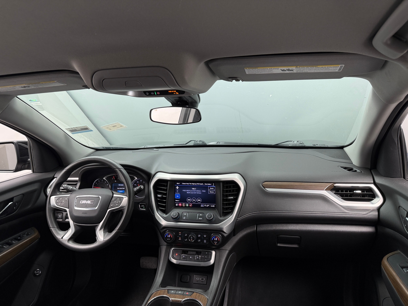 Thumbnail: 2023 GMC Acadia - 3