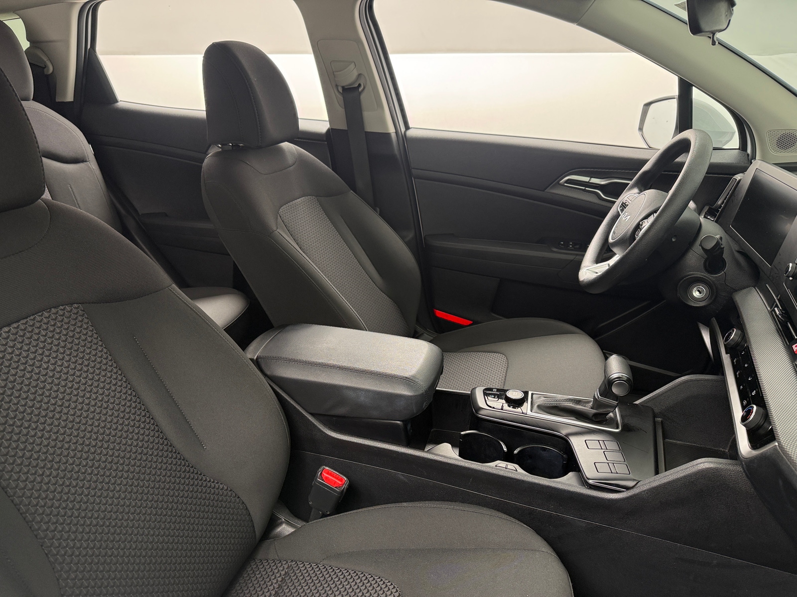 Thumbnail: 2025 Kia Sportage - 2