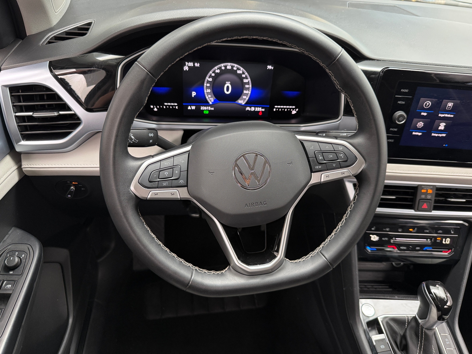 Thumbnail: 2025 Volkswagen Taos - 5