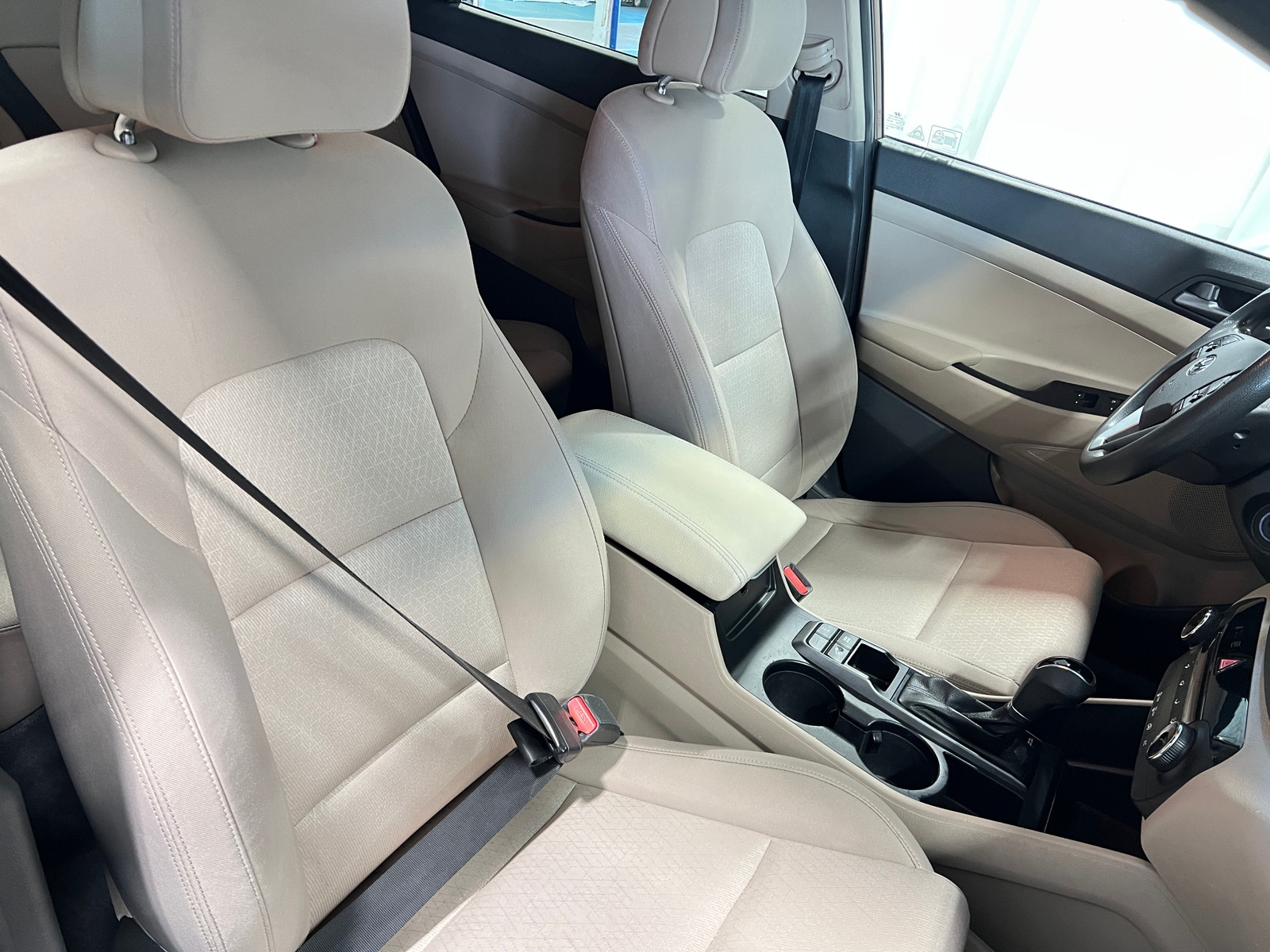 Thumbnail: 2016 Hyundai Tucson - 2