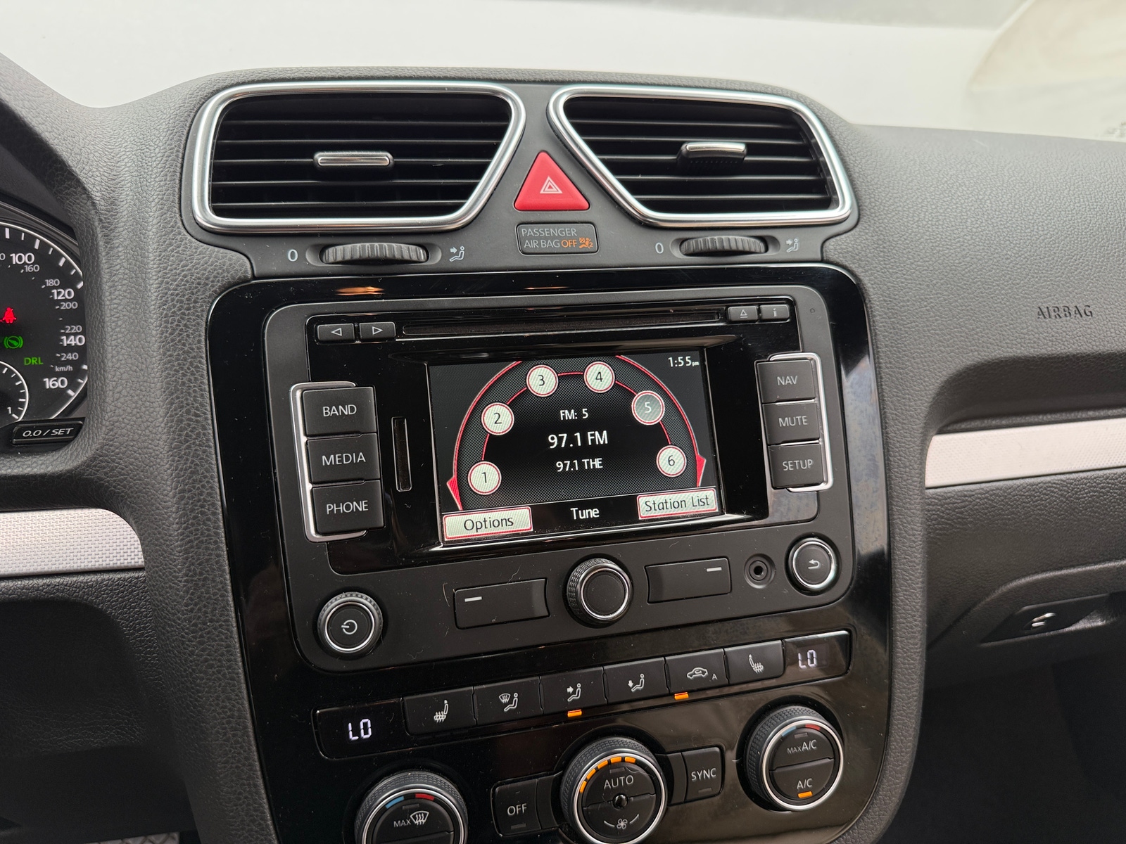 Thumbnail: 2015 Volkswagen Eos - 3