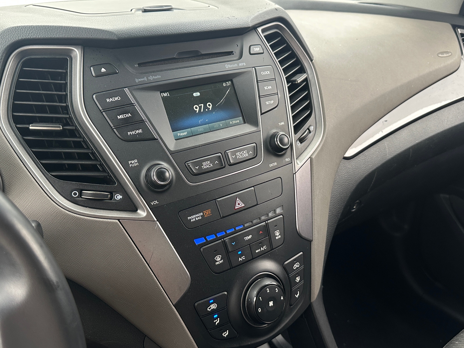 Thumbnail: 2014 Hyundai Santa Fe - 4