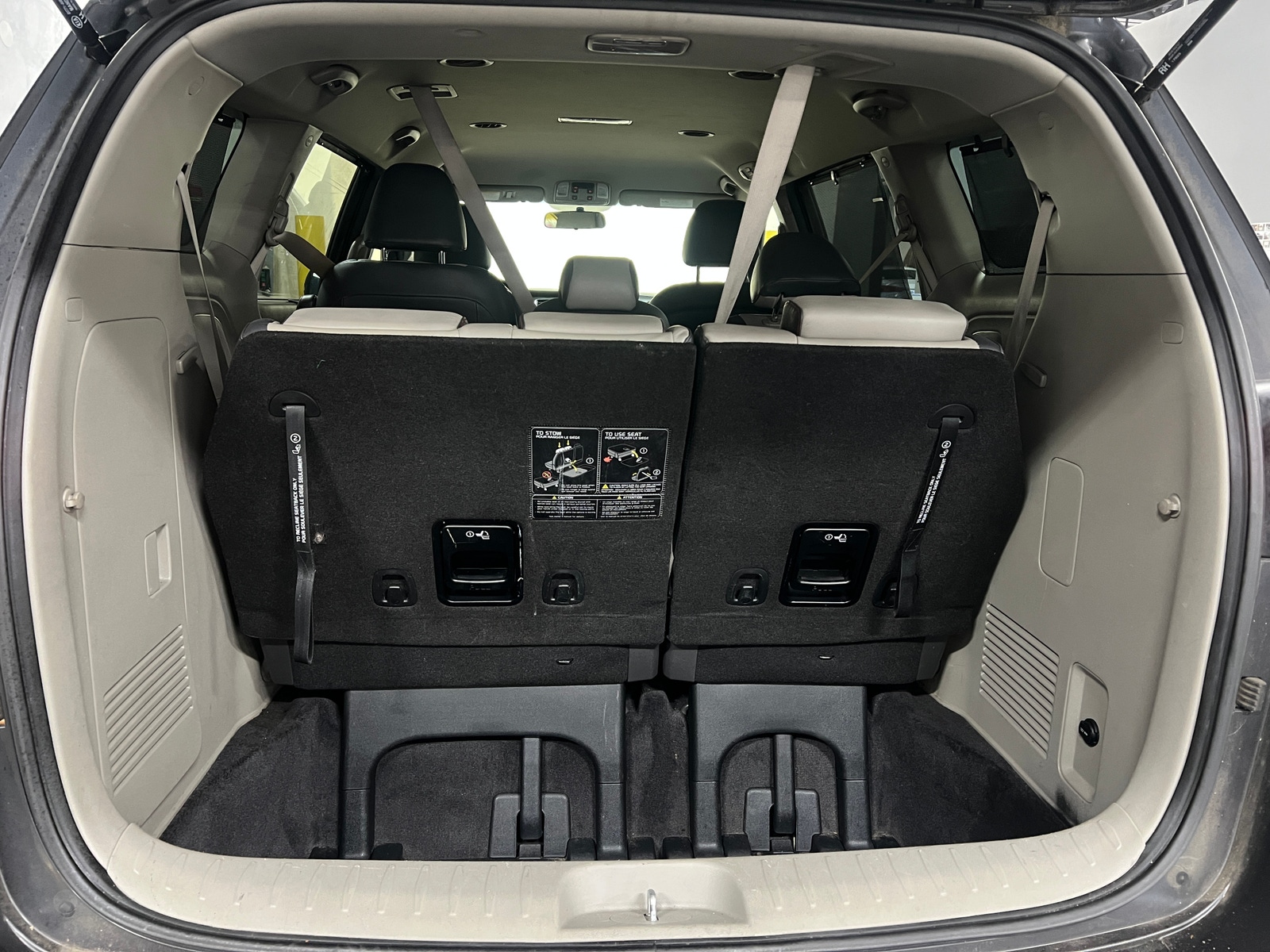 Thumbnail: 2017 Kia Sedona - 6