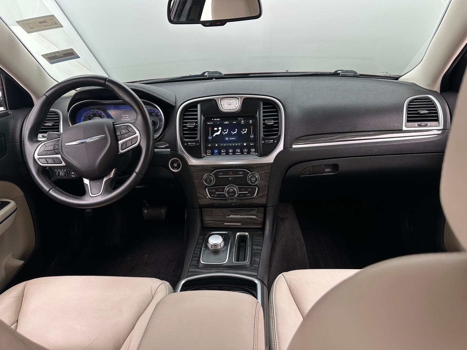 Thumbnail: 2018 Chrysler 300 - 2