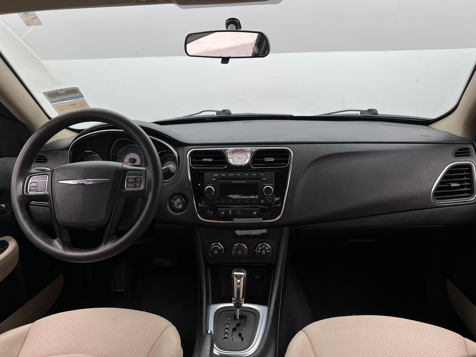 Thumbnail: 2014 Chrysler 200 - 3