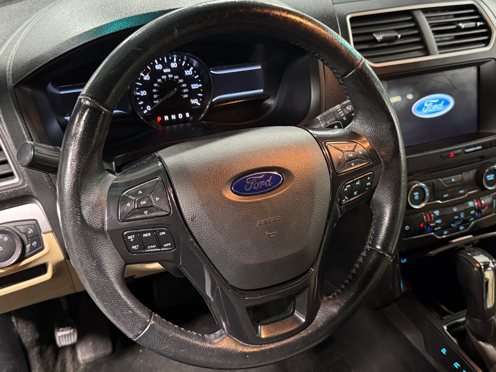 Thumbnail: 2017 Ford Explorer - 5
