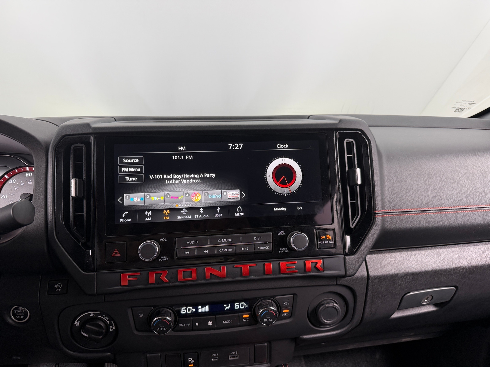 Thumbnail: 2025 Nissan Frontier - 4