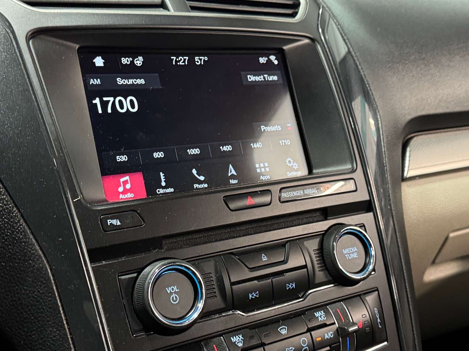 Thumbnail: 2018 Ford Explorer - 3