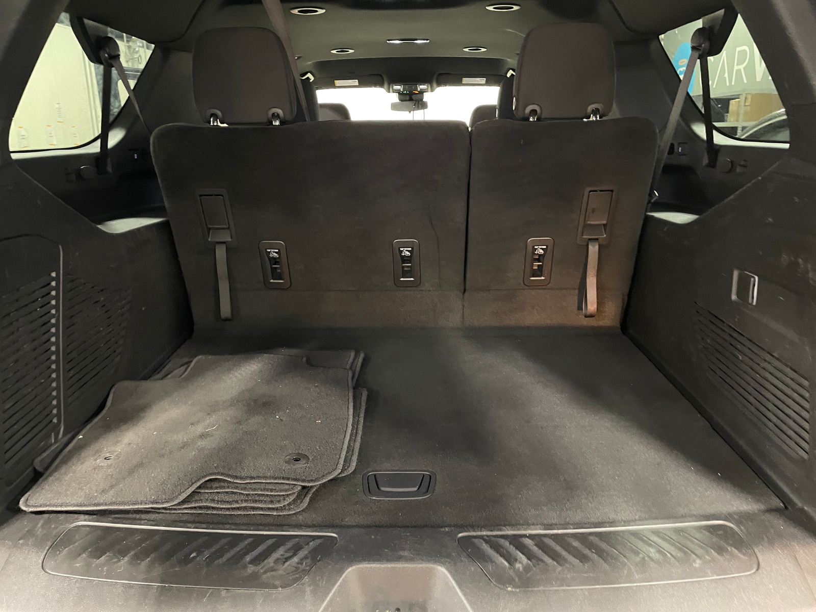 Thumbnail: 2023 Chevrolet Suburban - 7
