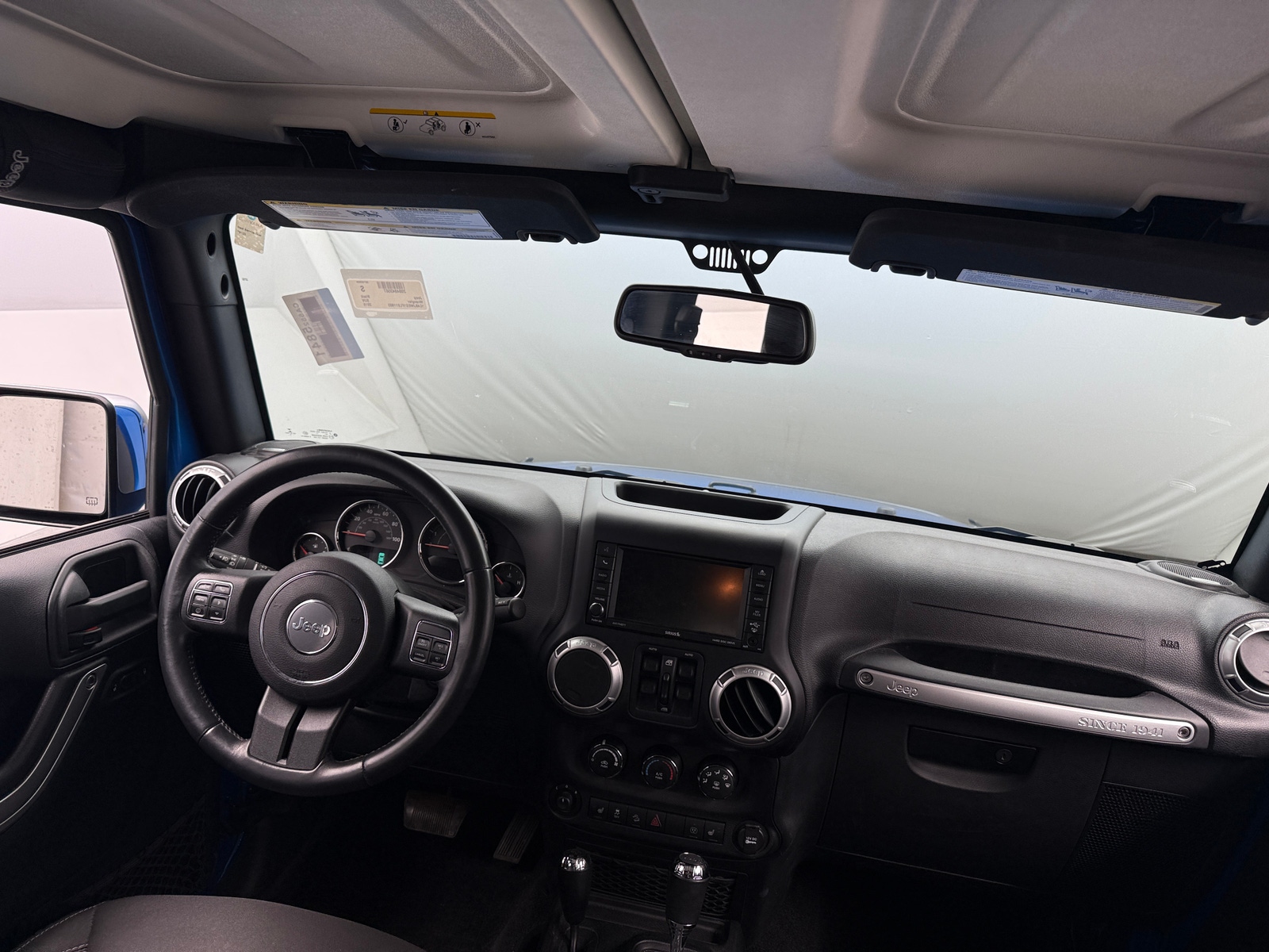 Thumbnail: 2015 Jeep Wrangler - 3