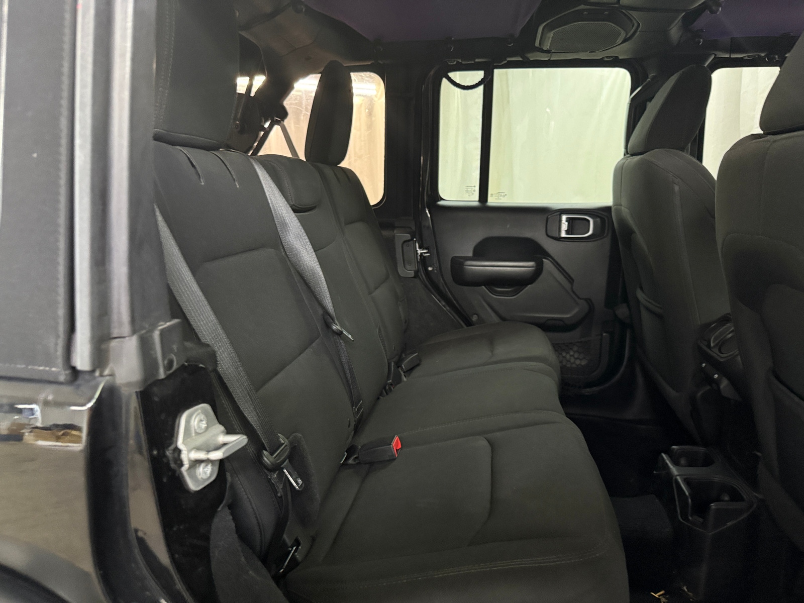 Thumbnail: 2018 Jeep Wrangler - 6