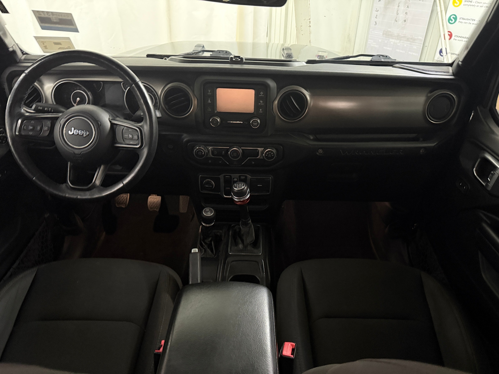 Thumbnail: 2018 Jeep Wrangler - 3