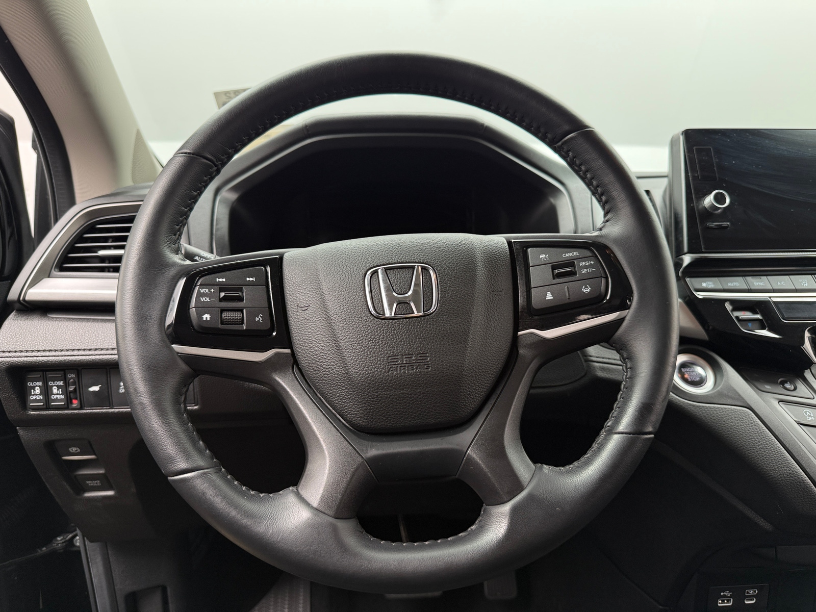 Thumbnail: 2025 Honda Odyssey - 4