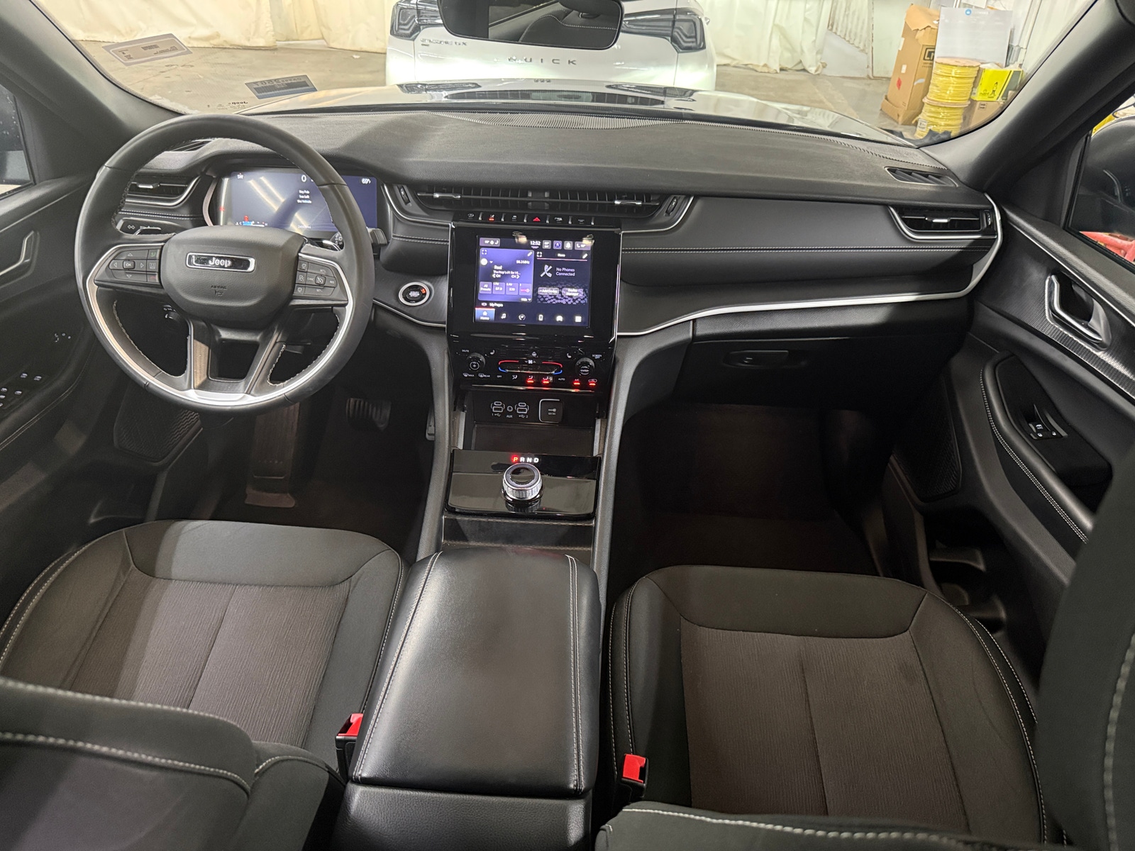 Thumbnail: 2025 Jeep Grand Cherokee L - 3