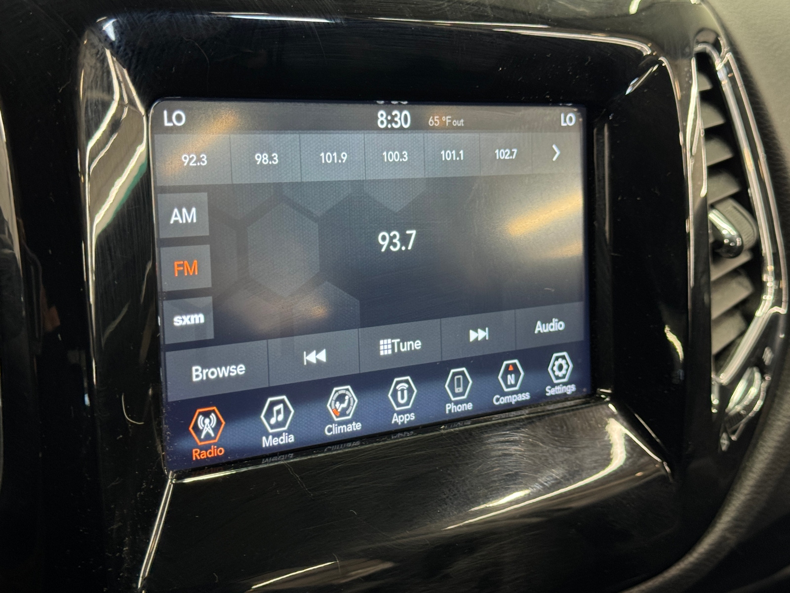Thumbnail: 2021 Jeep Compass - 4