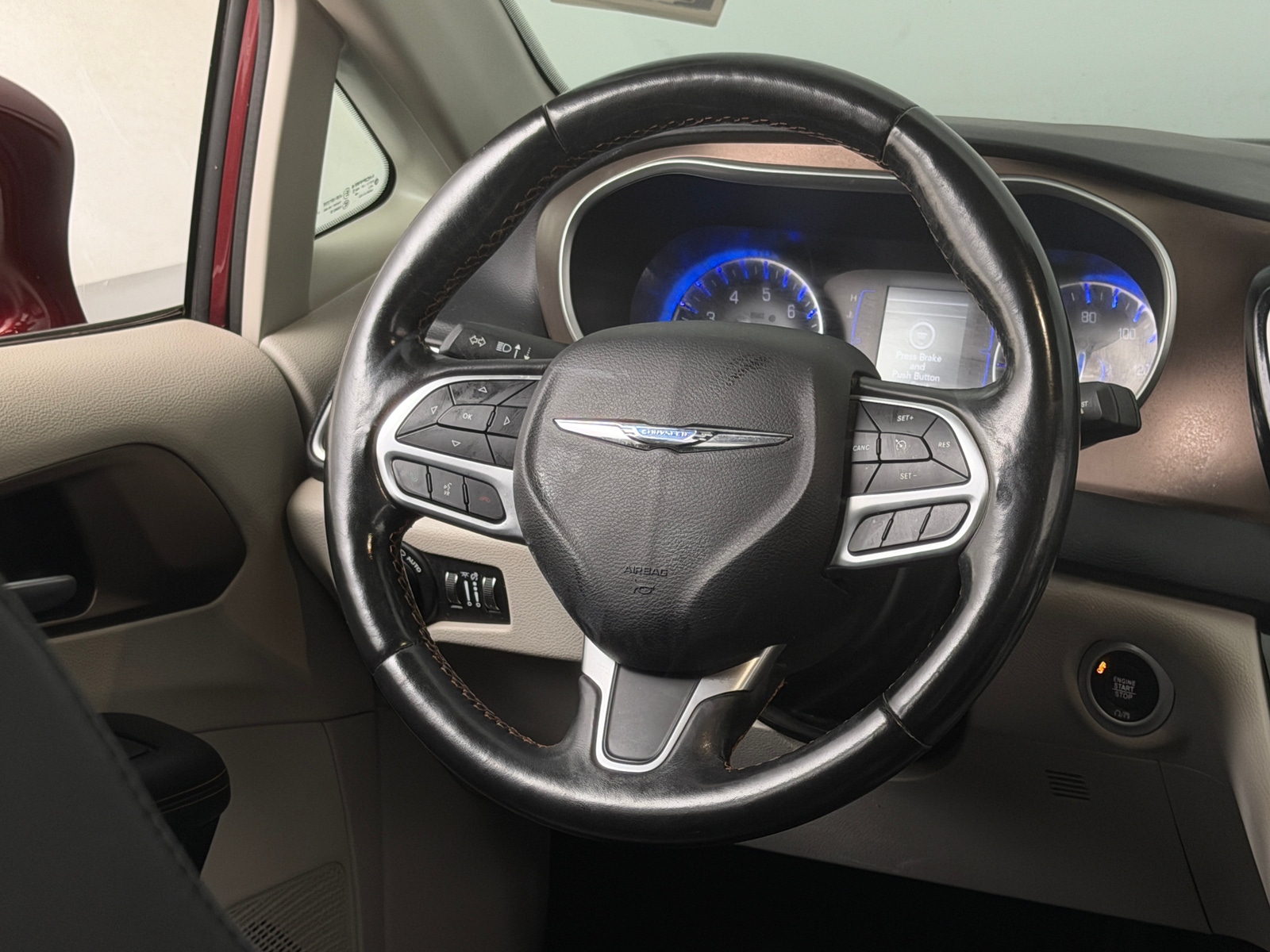 Thumbnail: 2019 Chrysler Pacifica - 4