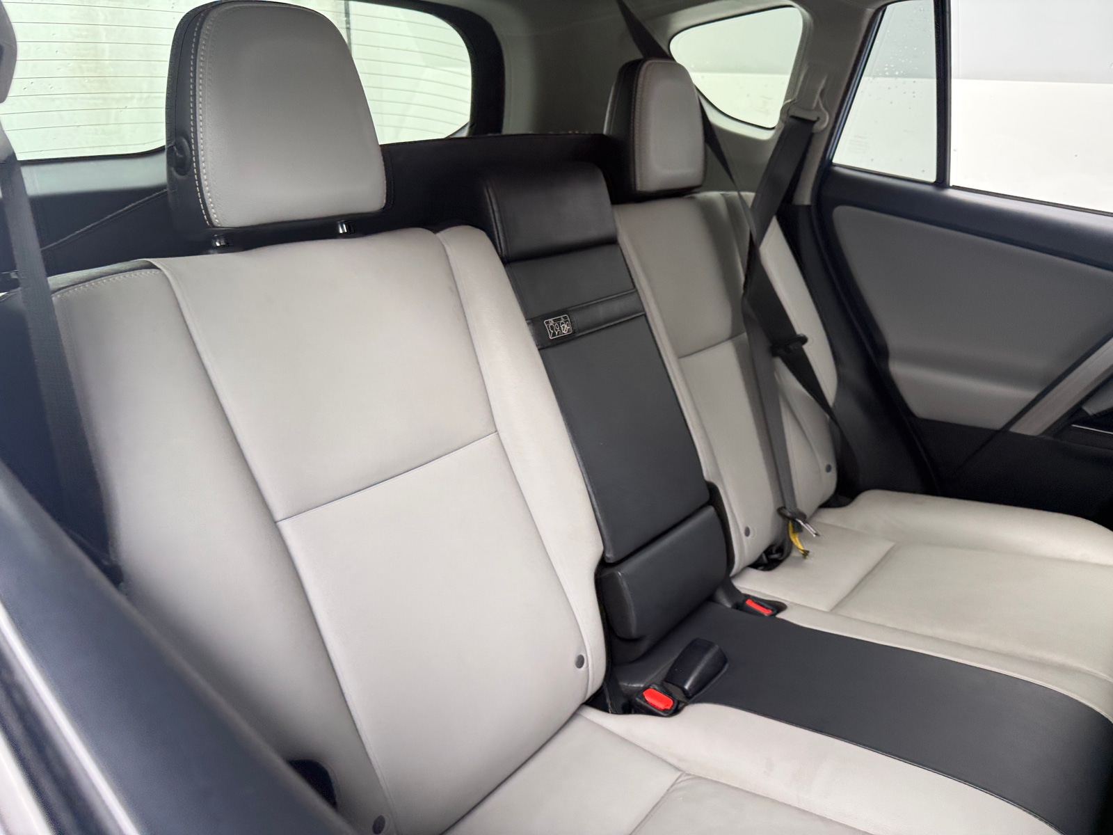 Thumbnail: 2017 Toyota RAV4 - 5