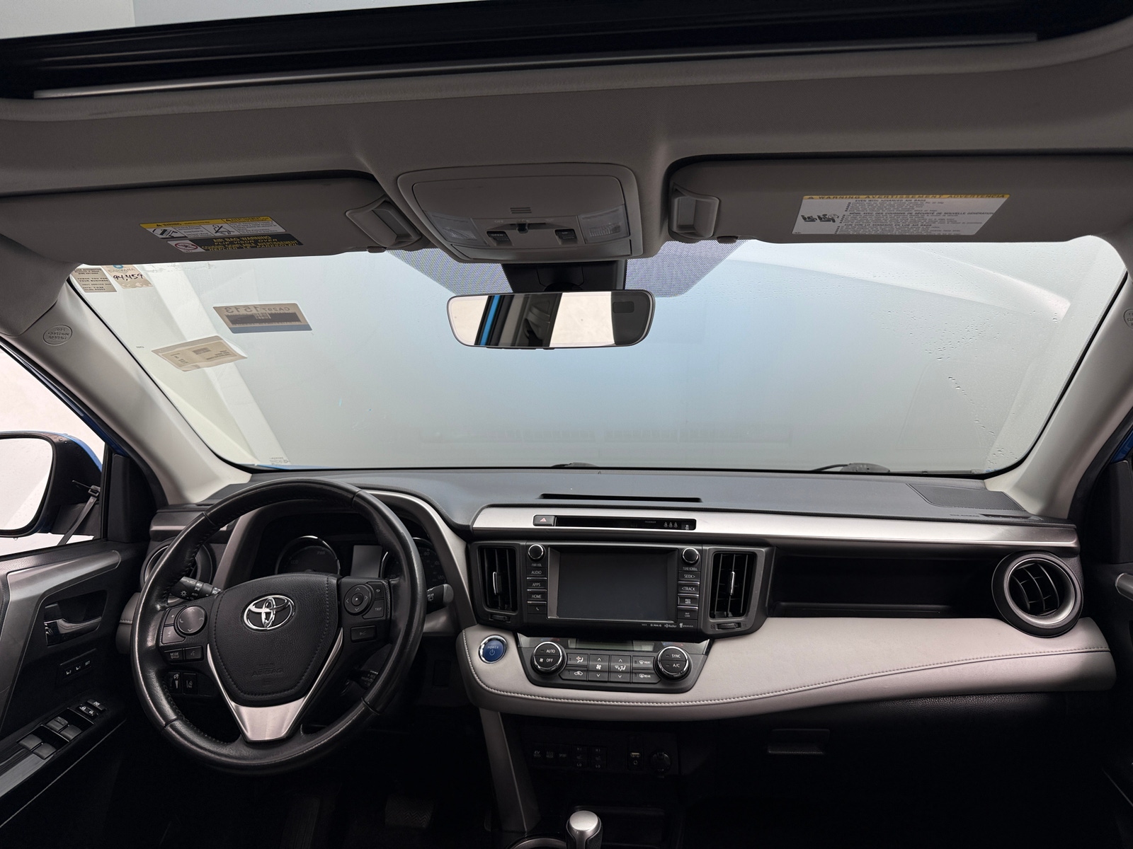 Thumbnail: 2017 Toyota RAV4 - 2